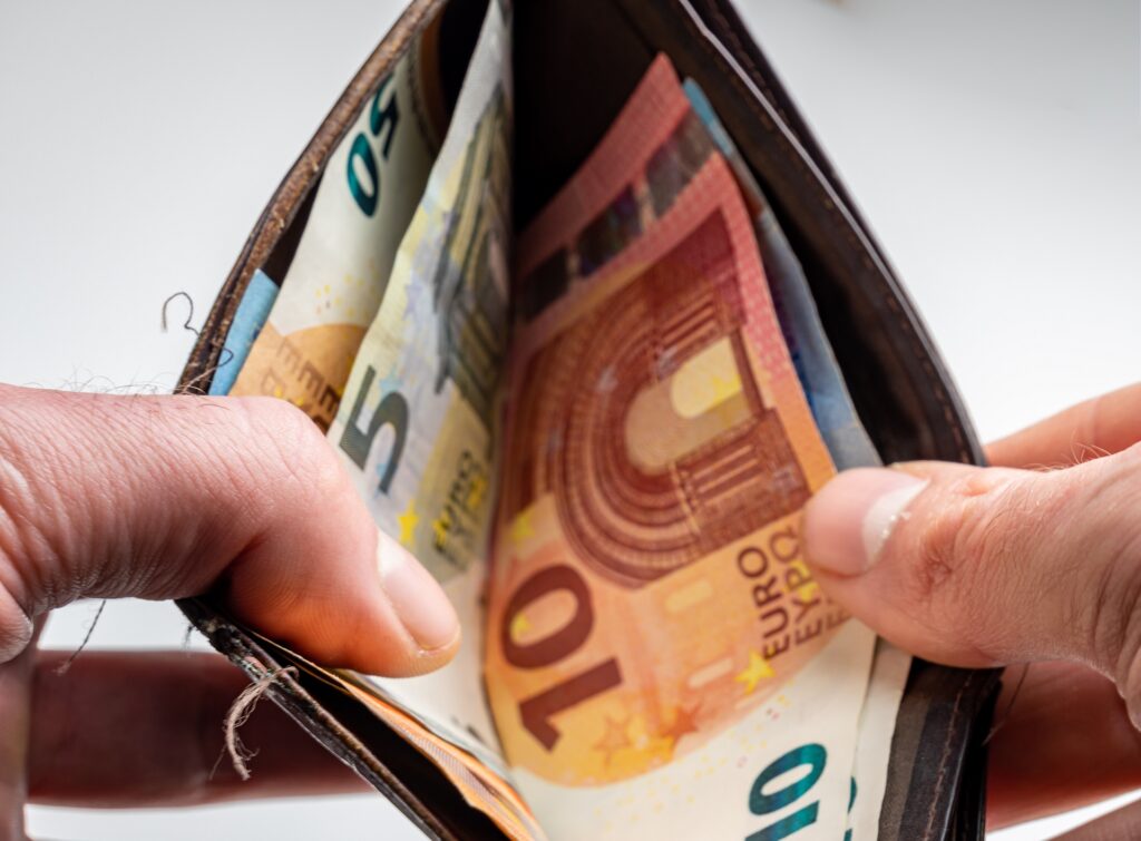 Istat: Confesercenti, prospettive di crescita dimezzate nel 2024. Pil a 0,5% né certo né acquisito